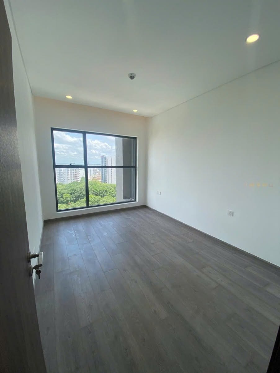 CẦN CHO THUÊ CĂN HỘ 3 phòng ngủ VIEW THOÁNG TẠI DIAMOND BRILLIANT