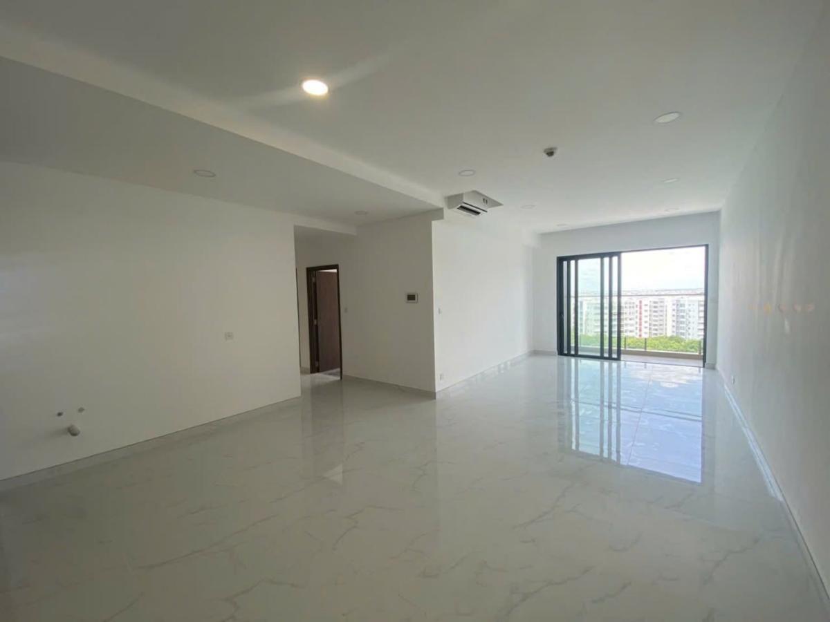 CẦN CHO THUÊ CĂN HỘ 3 phòng ngủ VIEW THOÁNG TẠI DIAMOND BRILLIANT