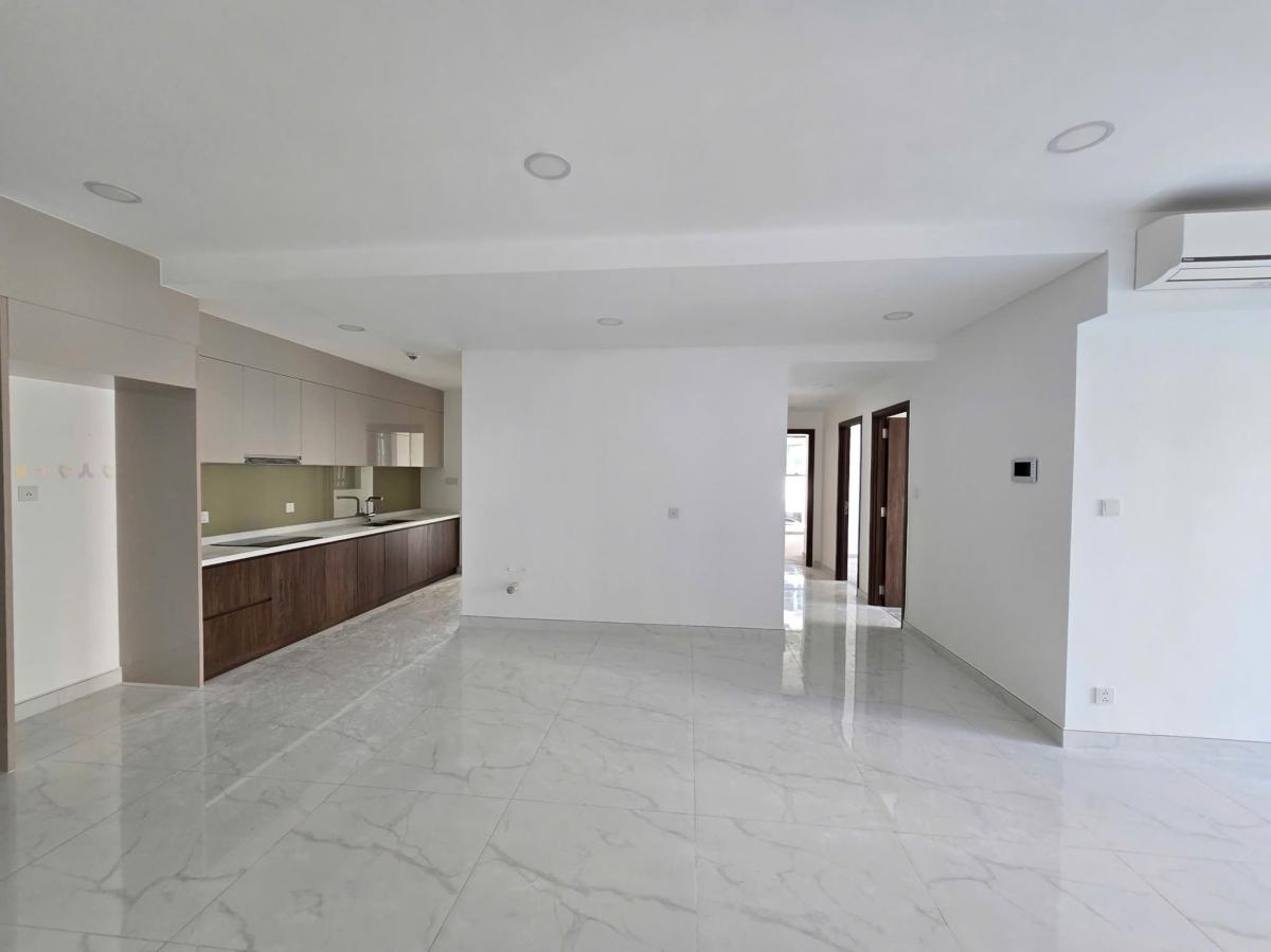 CẦN CHO THUÊ CĂN HỘ 3 phòng ngủ VIEW THOÁNG TẠI DIAMOND BRILLIANT